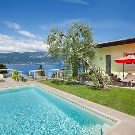 Palladini With Pool Vila Torri Del Benaco