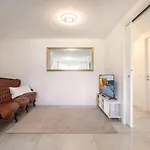 Palladini With Pool * 托里德尔贝纳科